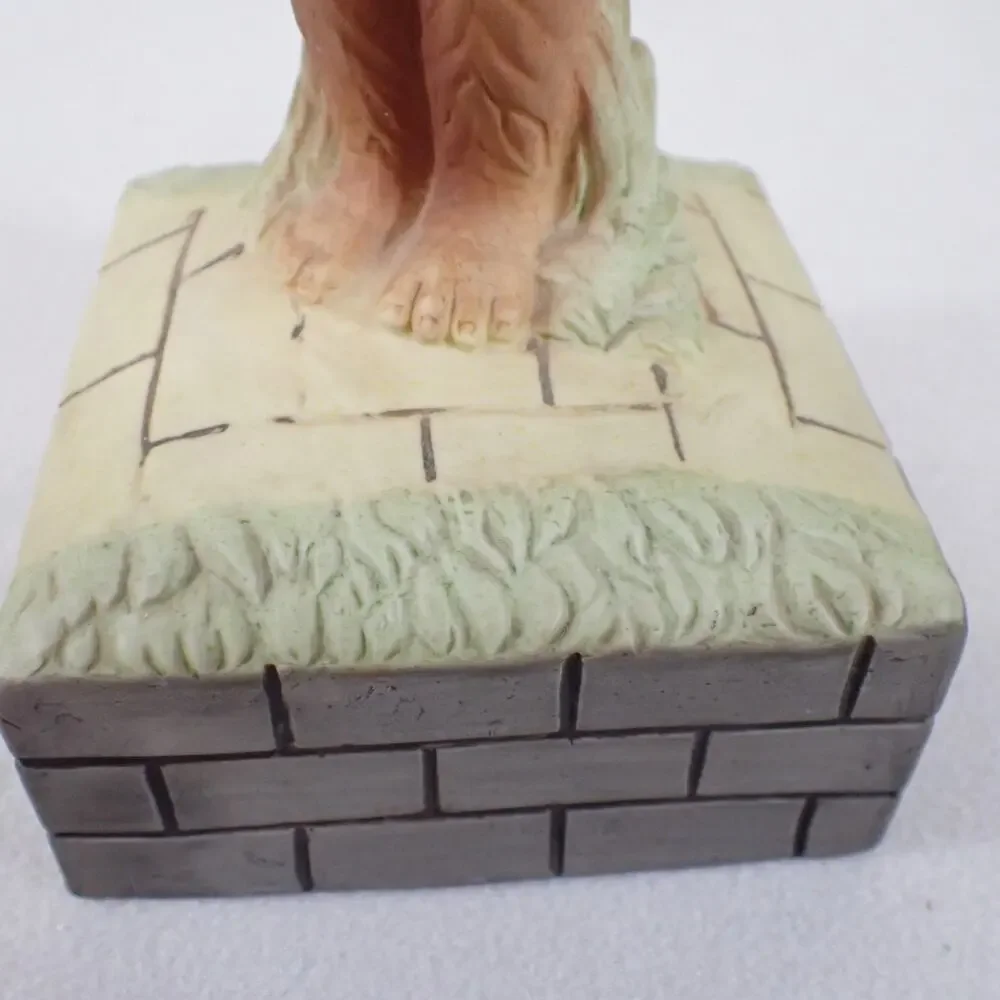 Wizard of Oz Cowardly Lion Music Box Seymour Mann 1981 Korea Vintage
